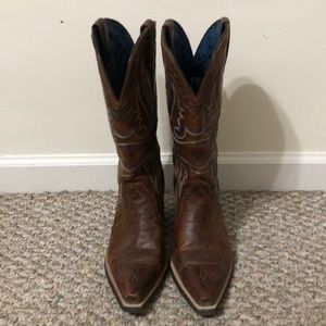 Ariat Women’s Heritage Western Snip Toe Boots